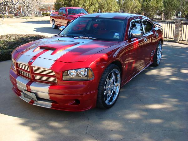 Mama's 2008 Charger... this is the best freaking ride... next to my truck ofcourse :)