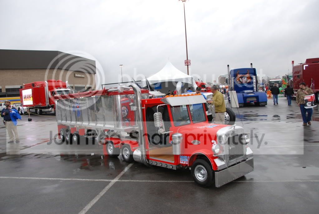 truckshow011.jpg