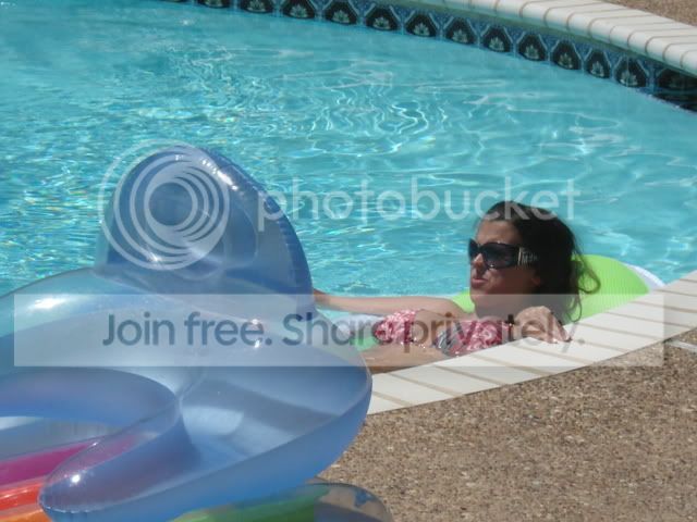 pool002-1.jpg