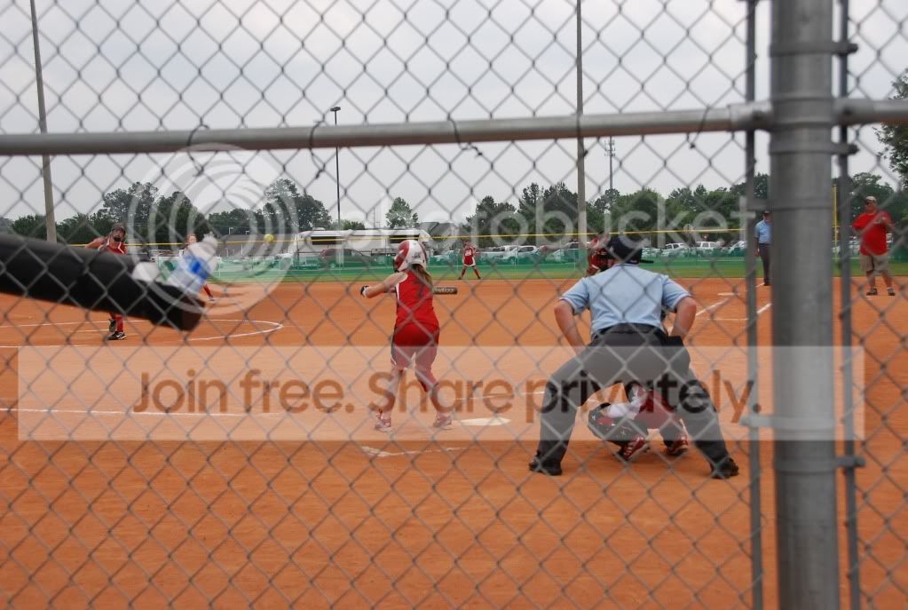 softball001.jpg