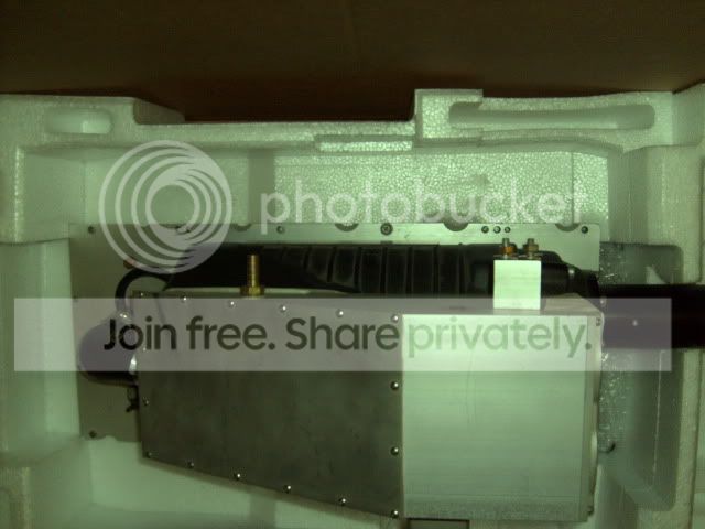 roescboxedup005.jpg