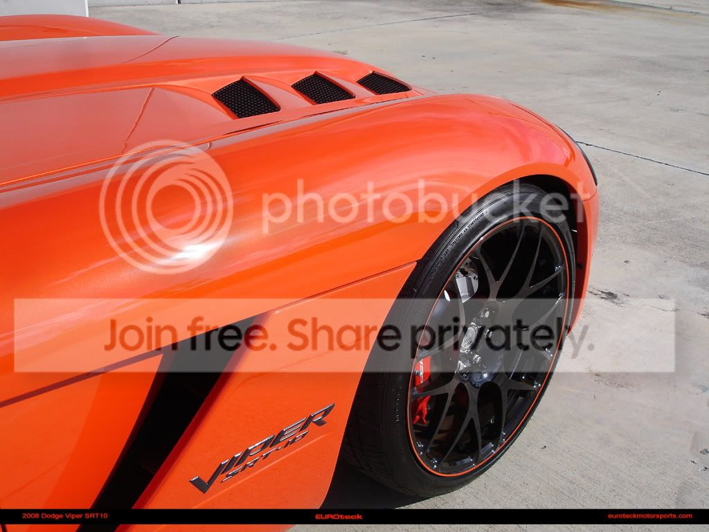 DodgeViperSRT10P40GlossBlack1920-2.jpg