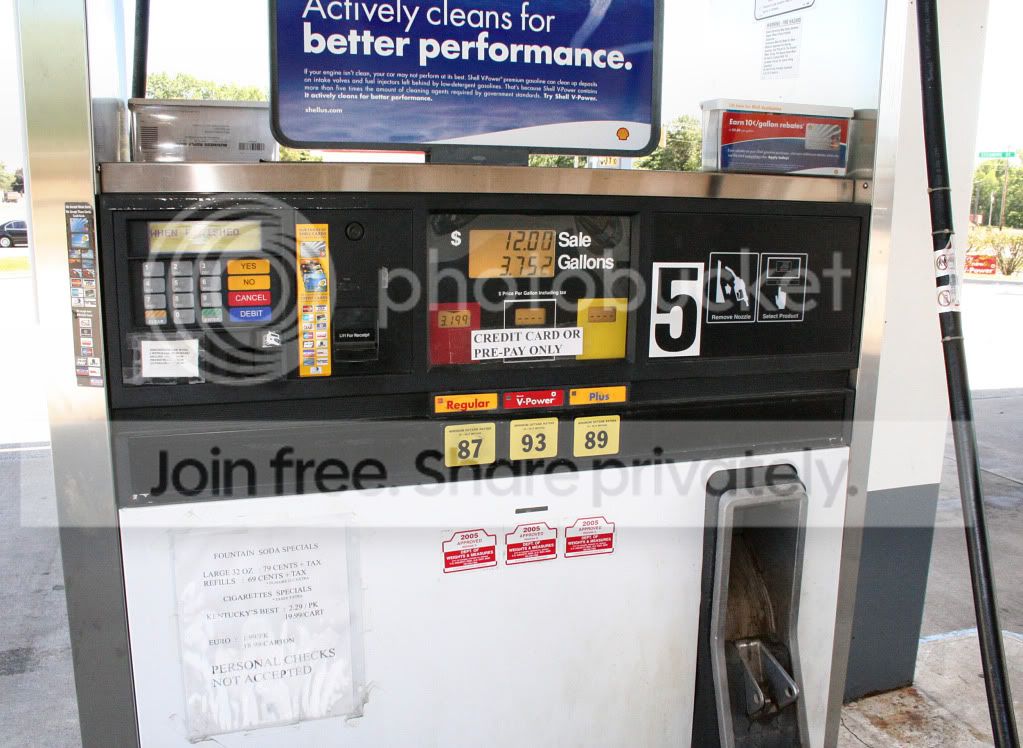 Gas-pump-Indiana-USA.jpg