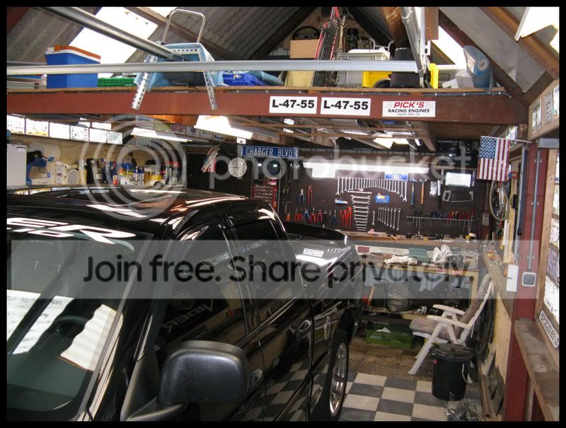 garage2.jpg